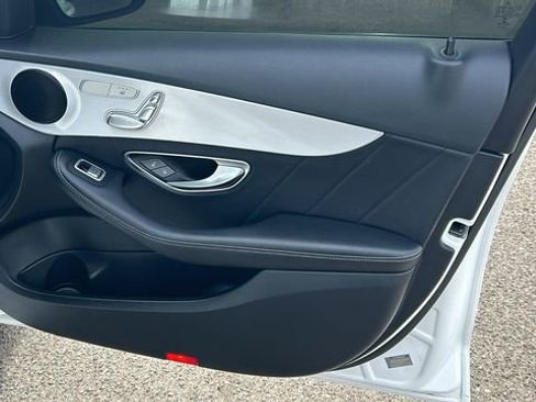 Used 2020 Mercedes-Benz C 300 Sedan image 10