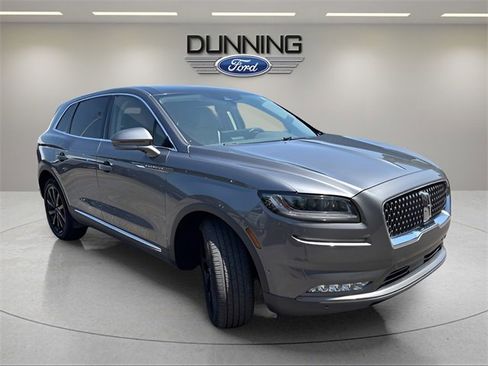 Used 2022 Lincoln Nautilus Reserve w/ Equipment Group 202A image 4