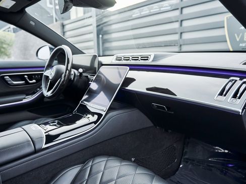 Used 2024 Mercedes-Benz S 580 4MATIC Sedan w/ AMG Line image 43