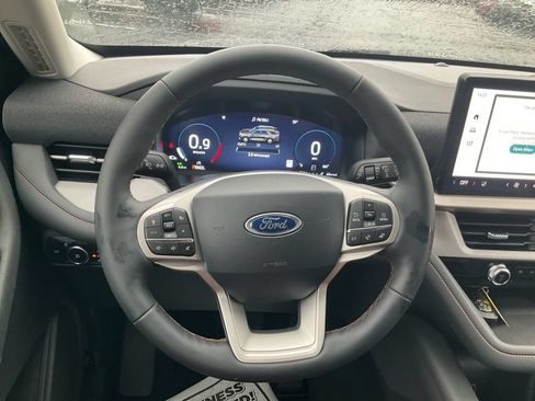 New 2026 Ford Explorer Active w/ Active Comfort Package RWD image 21