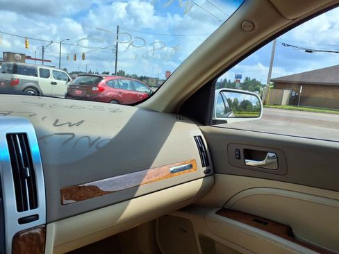 Used 2008 Cadillac STS V8 image 18