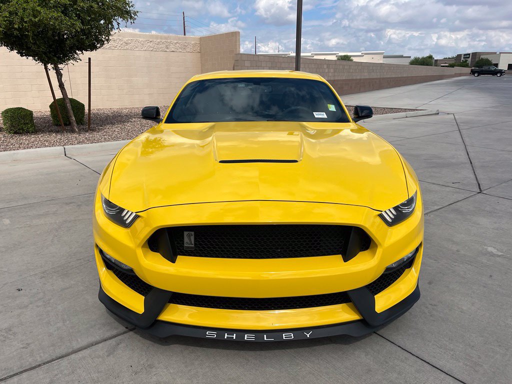 Used 2017 Ford Mustang Shelby GT350 RWD image 2
