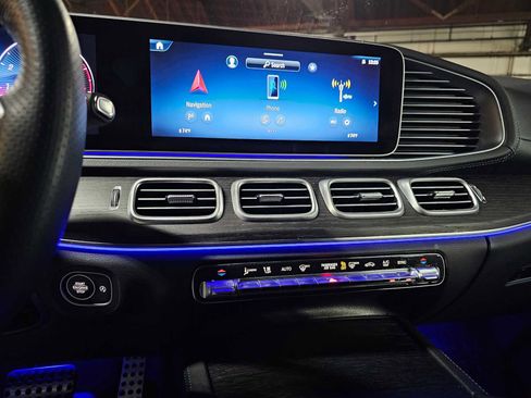 Certified 2025 Mercedes-Benz GLS 450 4MATIC image 29