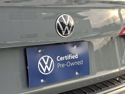 Certified 2024 Volkswagen Jetta GLI 40th Anniversary Edition image 31