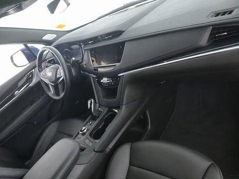 Used 2025 Cadillac XT5 Premium Luxury image 31