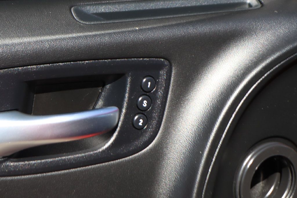 Used 2022 Dodge Charger Scat Pack RWD image 17