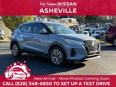 Used 2024 Nissan Kicks SV