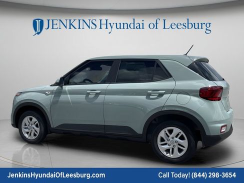 New 2026 Hyundai Venue SE FWD image 8