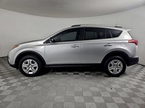 Used 2014 Toyota RAV4 LE FWD image 7