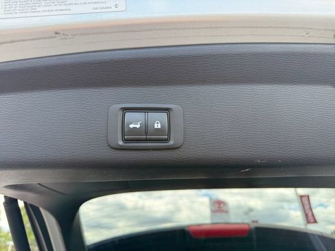 Used 2024 Mitsubishi Outlander SE AWD/4WD image 24