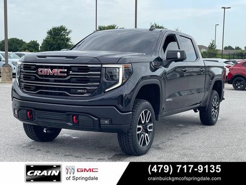 Used 2025 GMC Sierra 1500 AT4 w/ AT4 Premium Package AWD/4WD image 3