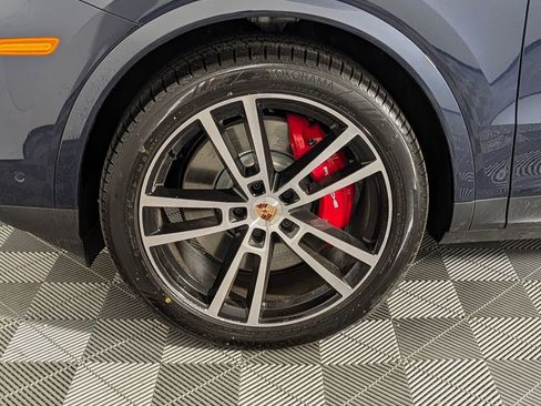 New 2026 Porsche Cayenne S AWD/4WD image 11