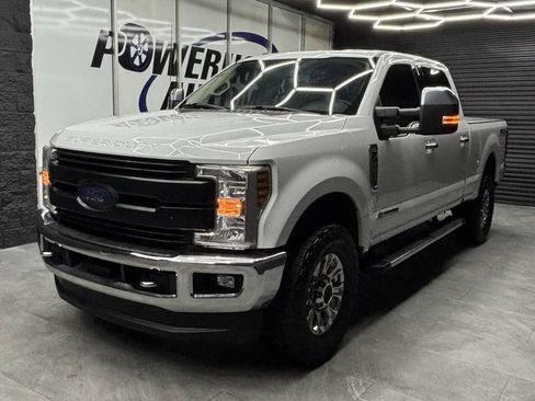 Used 2018 Ford F250 Lariat w/ Chrome Package AWD/4WD image 1