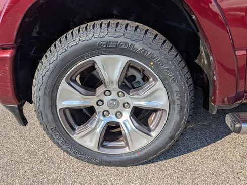 Used 2020 RAM 1500 Laramie w/ Sport Appearance Package AWD/4WD image 14