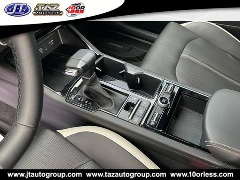 Used 2025 Kia K5 GT-Line w/ GT-Line Premium Package FWD image 19
