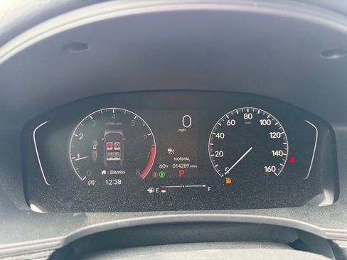 Used 2025 Honda Civic Sport image 9