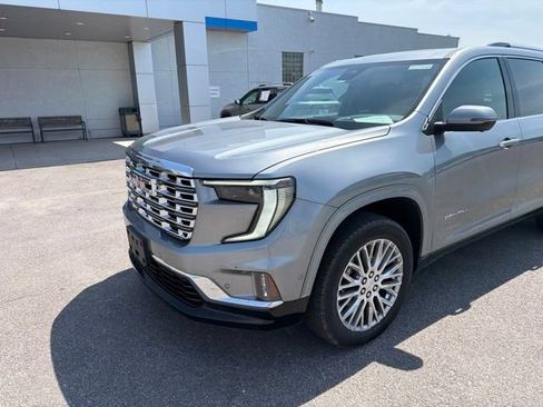 Used 2026 GMC Acadia Denali w/ Super Cruise Package AWD/4WD image 2