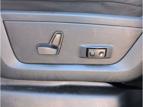 Used 2024 RAM 2500 Big Horn image 11