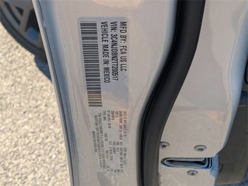 New 2026 Jeep Compass Latitude image 36