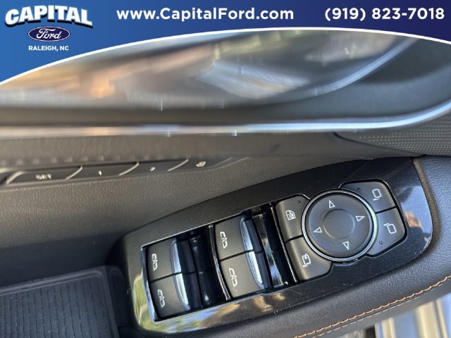 Used 2025 Cadillac CT5 V w/ Technology Package RWD image 21