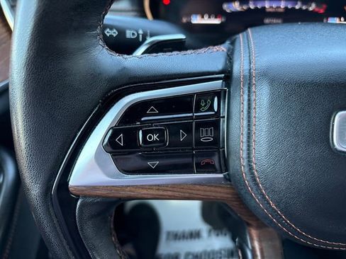 Used 2023 Jeep Grand Cherokee Summit w/ Advanced Protech Group IV AWD/4WD image 24