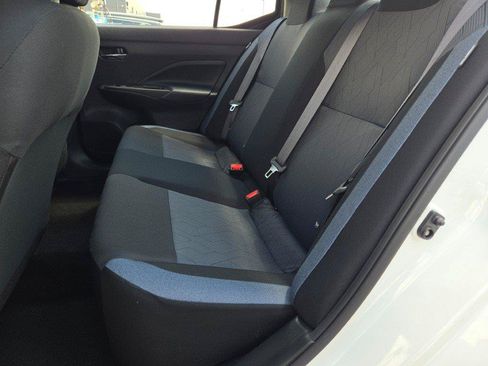 Used 2025 Nissan Versa SV FWD image 15