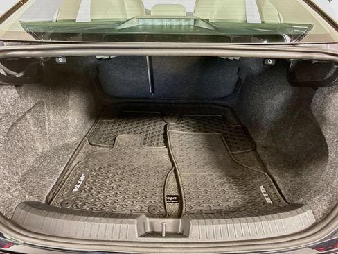 Certified 2023 Volkswagen Jetta SE w/ Panoramic Sunroof Package FWD image 23