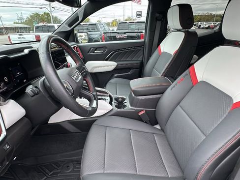 Certified 2024 GMC Canyon AT4X image 9