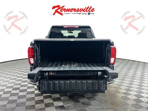 Used 2021 GMC Sierra 1500 SLE w/ X31 Off-Road Package image 30