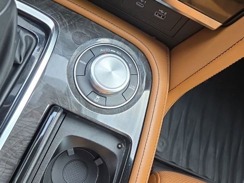 Used 2023 INFINITI QX80 Sensory w/ All-Season Package image 46