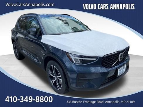 New 2026 Volvo XC40 B5 Core w/ Climate Package AWD/4WD image 1