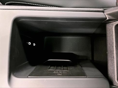 New 2026 Volkswagen Tiguan SE R-Line image 23