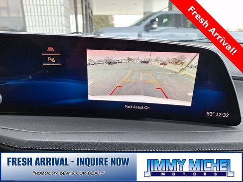 Used 2024 Cadillac XT4 Premium Luxury image 10