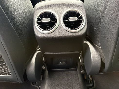 Used 2021 Mercedes-Benz A 35 AMG 4MATIC image 24