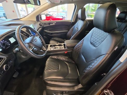 Used 2024 Ford Edge Titanium w/ Equipment Group 301A AWD/4WD image 17