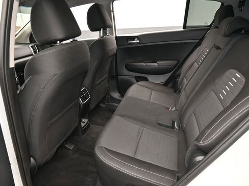 Used 2022 Kia Sportage LX w/ LX FWD Value Edition Package image 32