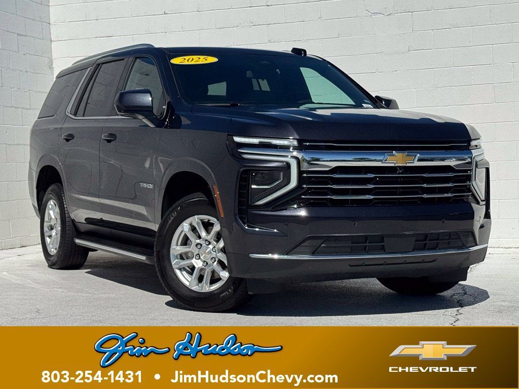 Used 2025 Chevrolet Tahoe LT RWD image 1