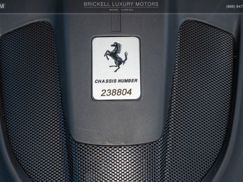 Used 2019 Ferrari Portofino image 40