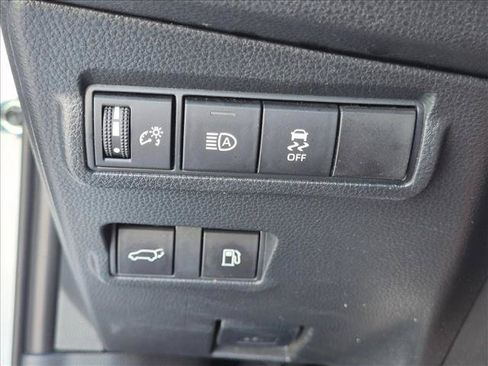 Used 2023 Toyota Corolla Cross AWD Hybrid w/ Convenience Package image 14