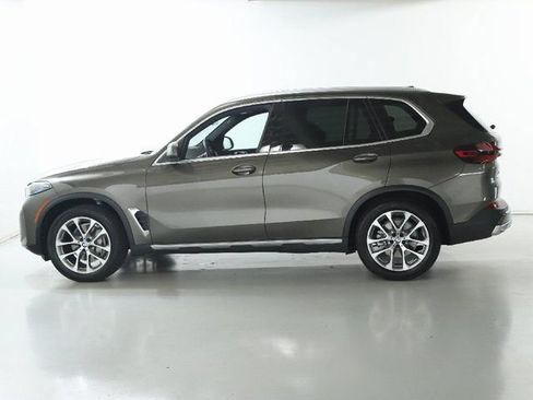 Used 2026 BMW X5 xDrive40i AWD/4WD image 43