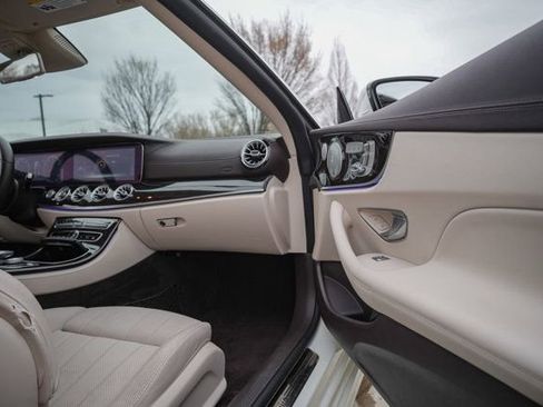 Used 2019 Mercedes-Benz E 450 Cabriolet image 23