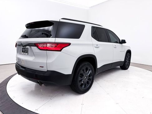 Used 2019 Chevrolet Traverse RS image 18