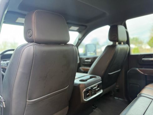 Used 2021 Chevrolet Silverado 3500 High Country image 39