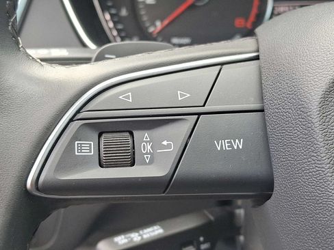Used 2023 Audi Q5 2.0T Premium w/ Convenience Package AWD/4WD image 23