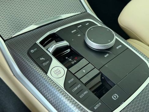 Certified 2025 BMW 330i Sedan w/ Premium Package RWD image 26