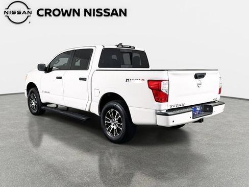 Certified 2024 Nissan Titan SV image 8