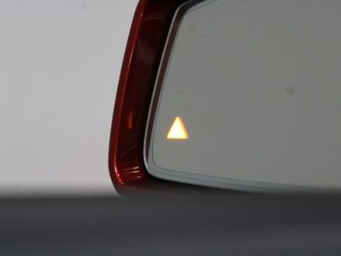 Used 2015 Mercedes-Benz E 350 4MATIC w/ Parking Assist Package image 28