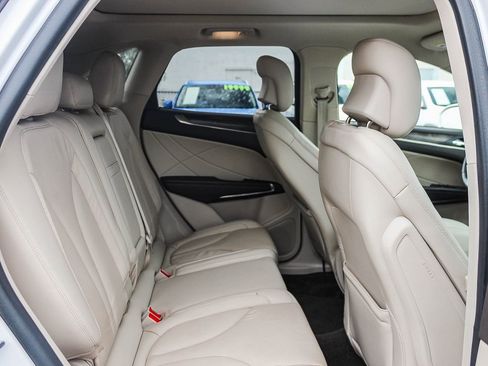 Used 2017 Lincoln MKC Reserve image 18