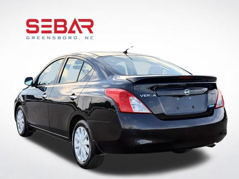 Used 2014 Nissan Versa SV FWD image 6