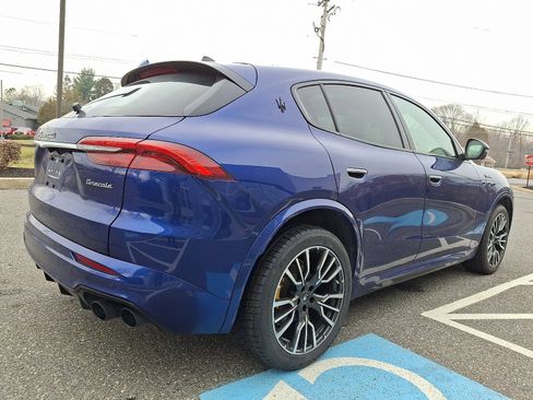 Used 2023 Maserati Grecale Modena image 4